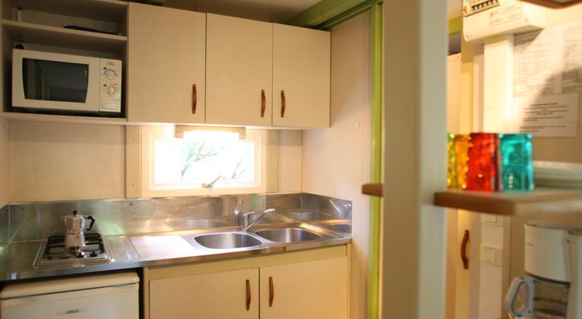 Camping Bella Vista كالفي الغرفة الصورة